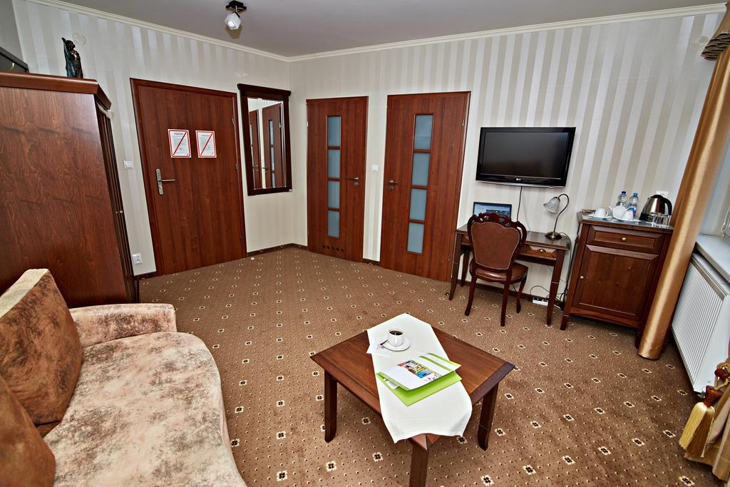 رادومسكو Hotel Ted الغرفة الصورة